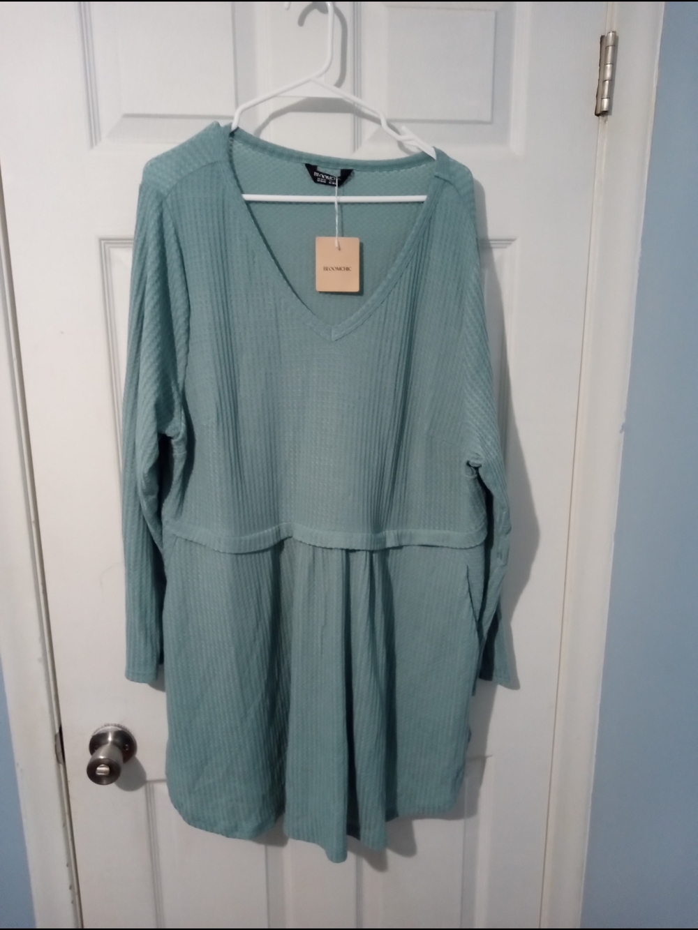 BloomChic Seafoam Ribbed V-Neck Tunic Dress